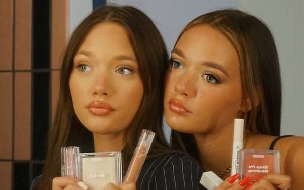 Daisy and Phoebe Tomlinson for Missguided Beauty 