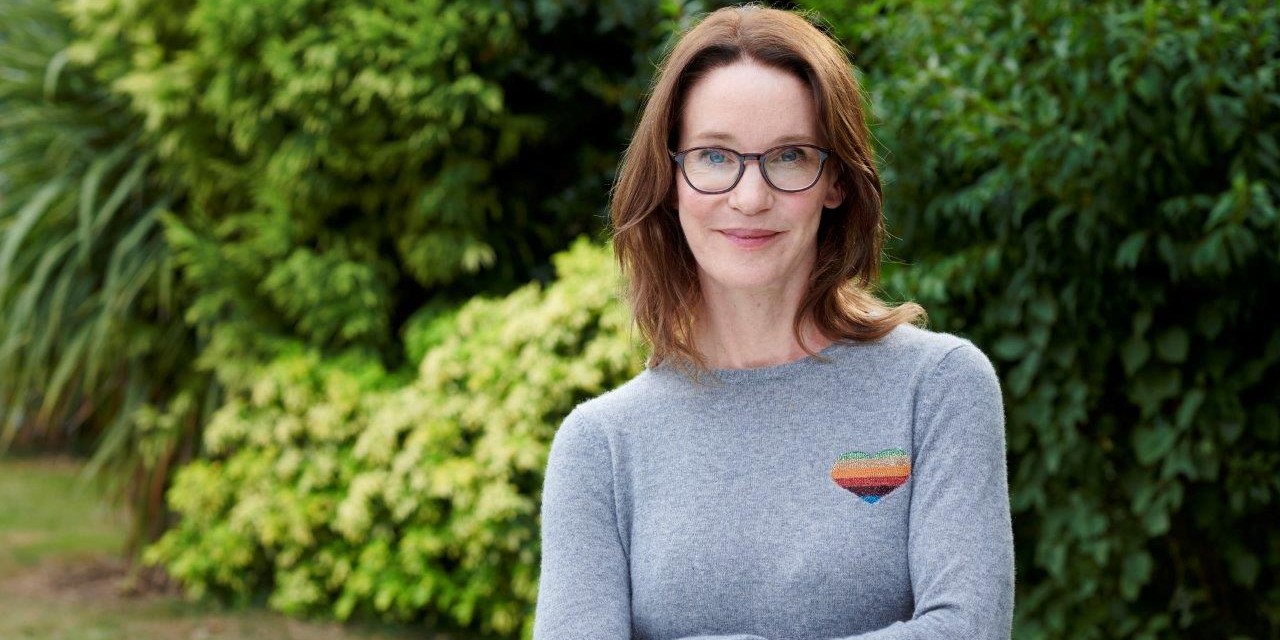Susie Dent