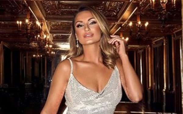 Sam Faiers launches Quiz collection